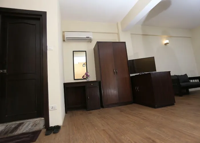 Hema Hotel 3*
